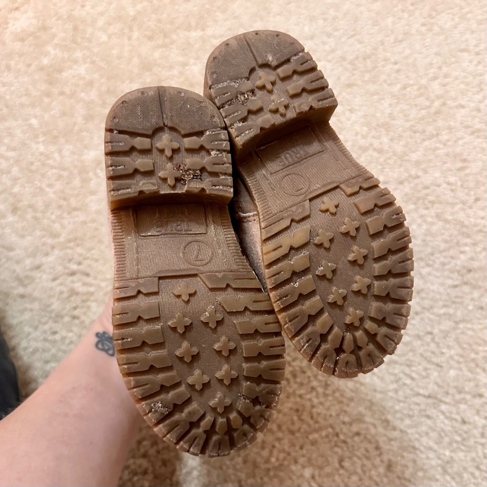 True Craft Knit Booties - Picture 10 of 10